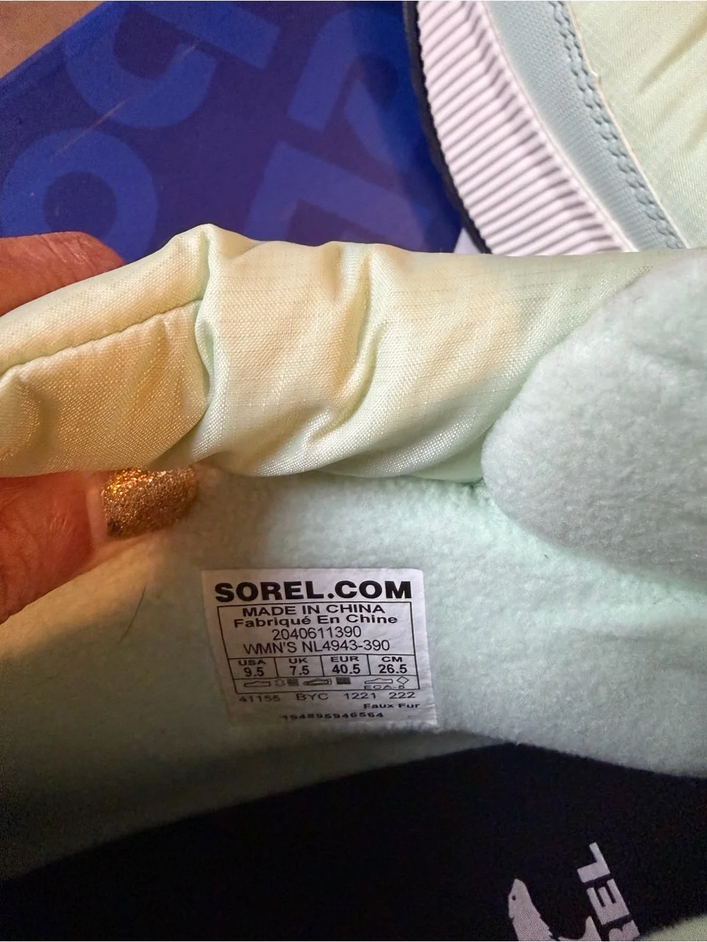 NWOB Sorel Out & About III Insulated Women's Mint Slip-On Sneaker Boot size 9.5